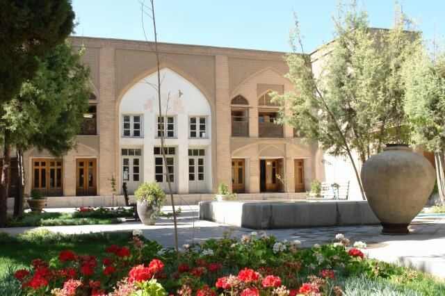 دانشكده صنايع دستي